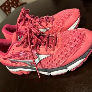 Mizuno shoes size W 10